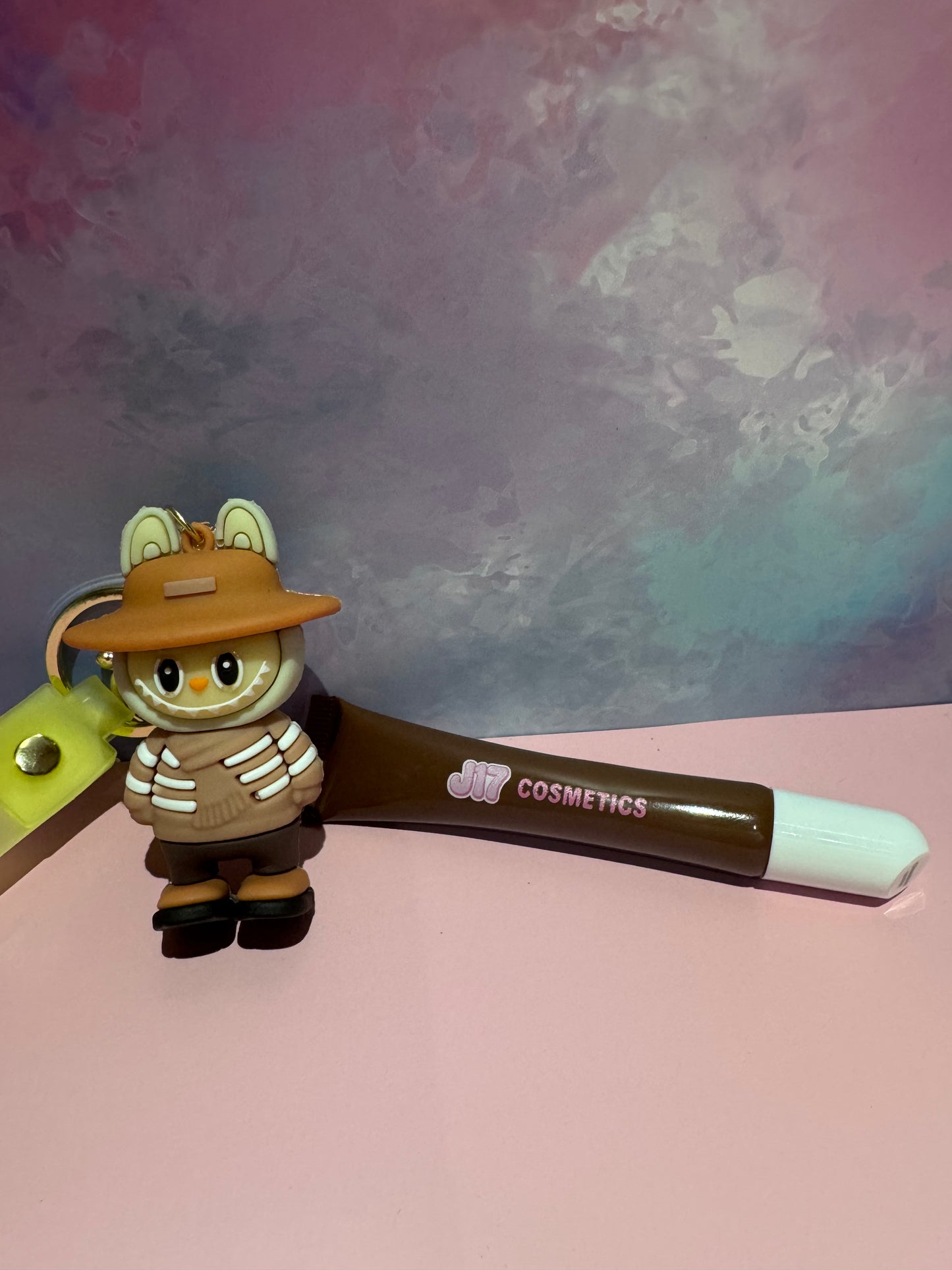 Labubu lipgloss - CHOCOLATE COOKIE