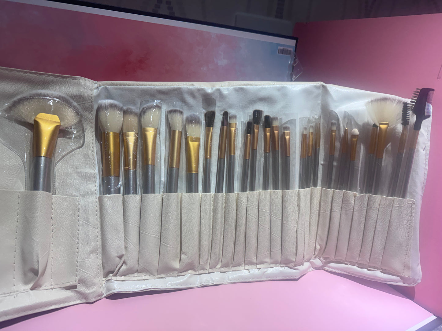 Make up brush set of 24